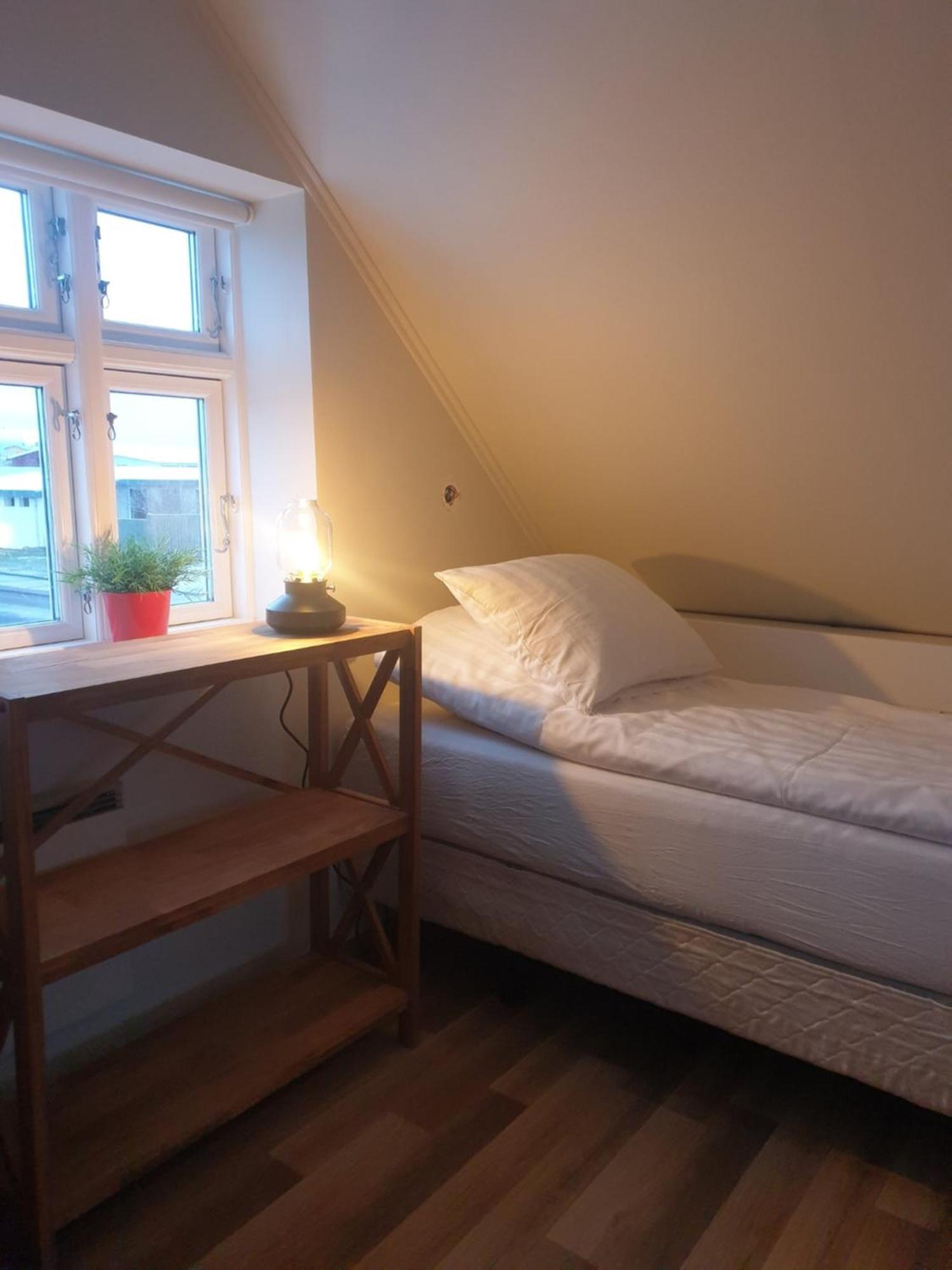 Guesthouse Lyngholt Þórshöfn Екстериор снимка