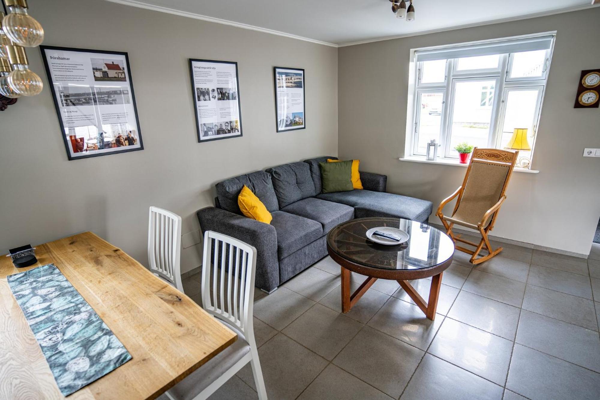 Guesthouse Lyngholt Þórshöfn Екстериор снимка