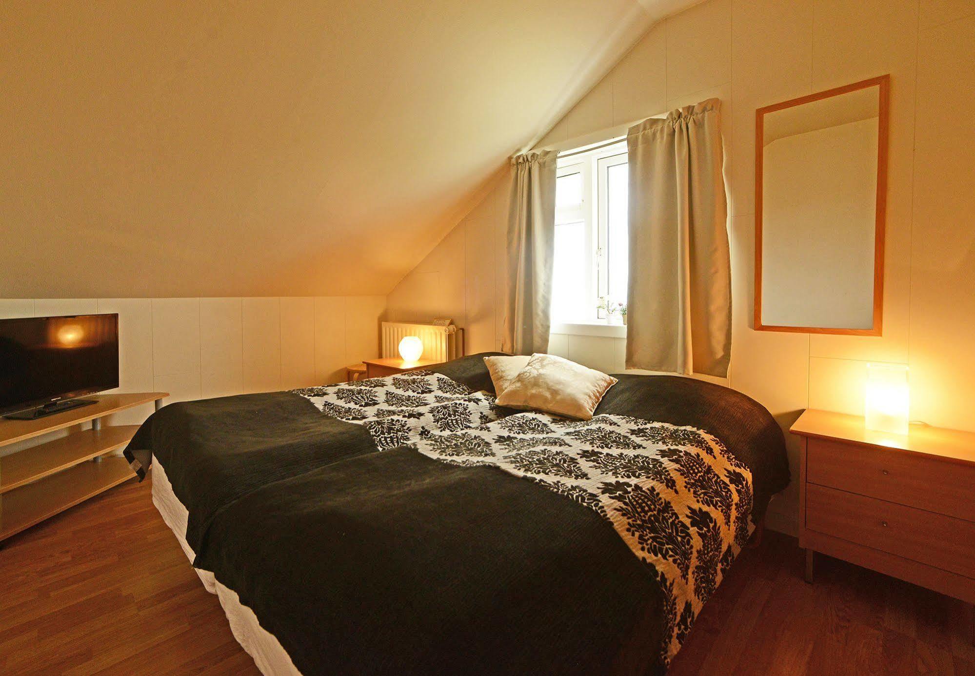 Guesthouse Lyngholt Þórshöfn Екстериор снимка