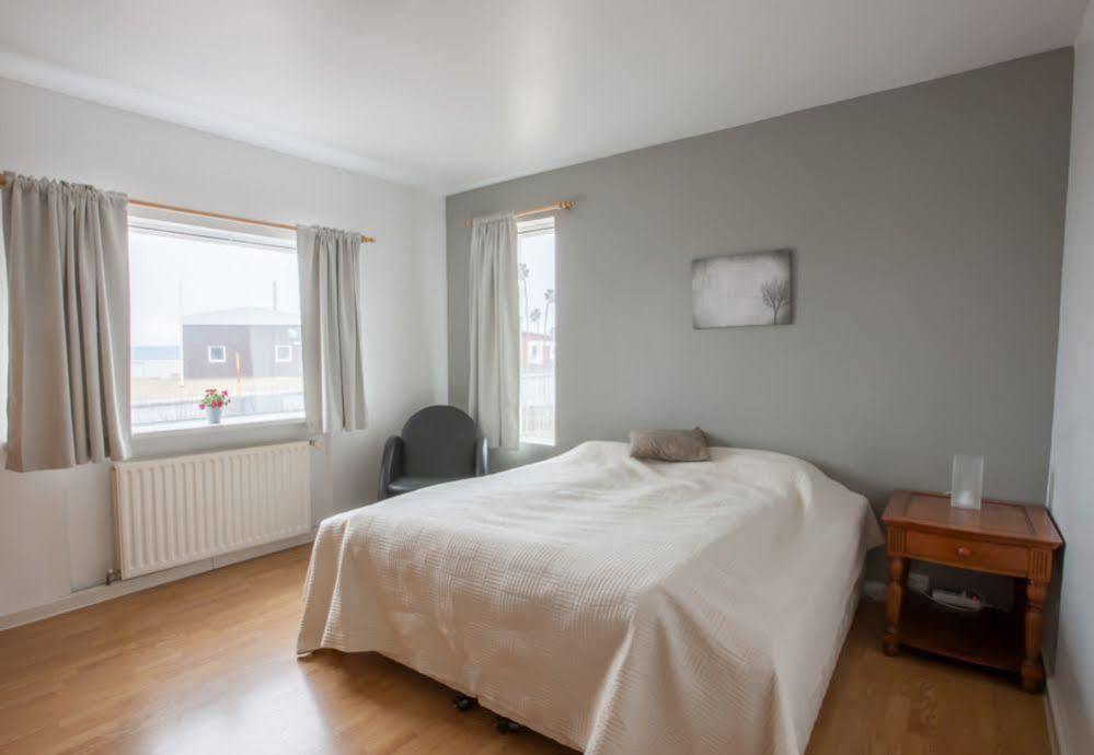 Guesthouse Lyngholt Þórshöfn Екстериор снимка